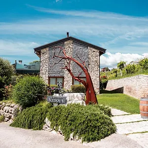  Alloggio per agriturismo Vedova Italia