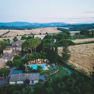  Alloggio per agriturismo Borgo Santinovo Italia